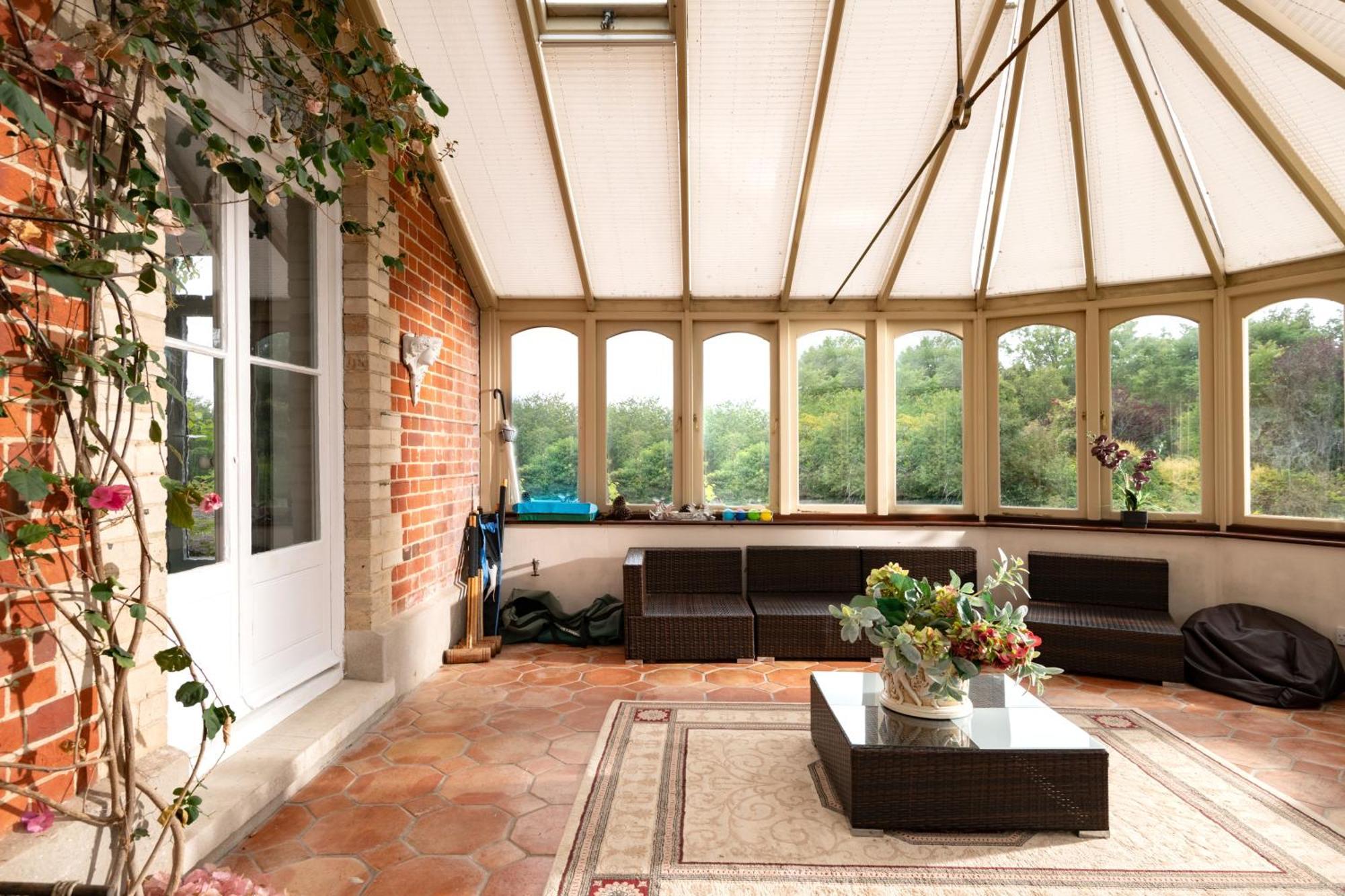 Вилла Downwood Vineyard Manor In Idyllic Countryside Бландфорд-Форум Экстерьер фото